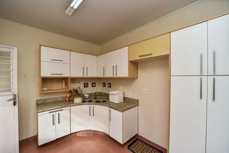 Casa à venda com 246m², 4 quartos e 3 vagasCozinha