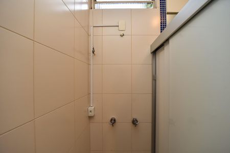 Casa à venda com 246m², 4 quartos e 3 vagasBanheiro Social 1