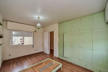 Casa à venda com 246m², 4 quartos e 3 vagasQuarto 2