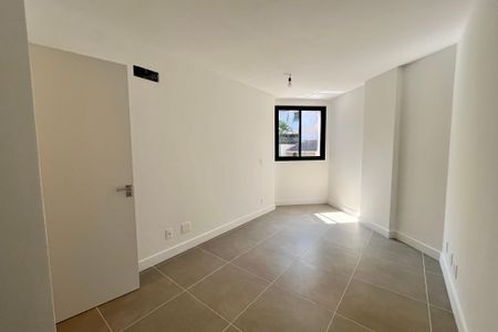 Apartamento à venda com 135m², 4 quartos e 2 vagasSuite 1