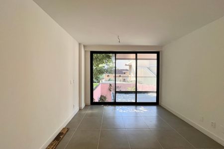 Apartamento à venda com 135m², 4 quartos e 2 vagasSala 