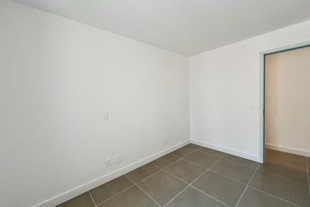 Apartamento à venda com 135m², 4 quartos e 2 vagasQuarto 2