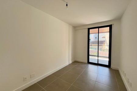 Apartamento à venda com 135m², 4 quartos e 2 vagas Apartamento à venda com 135m², 4 quartos e 2 vagasQuarto 1