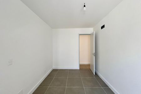 Apartamento à venda com 135m², 4 quartos e 2 vagasQuarto 2