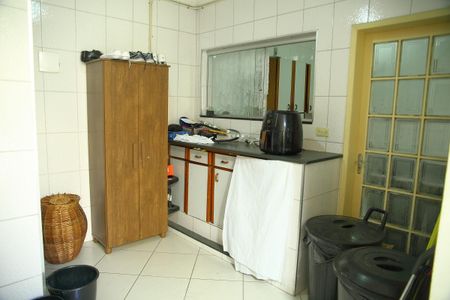 Casa à venda com 150m², 5 quartos e 2 vagasCozinha 