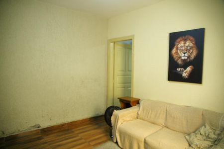 Casa à venda com 150m², 5 quartos e 2 vagasSala