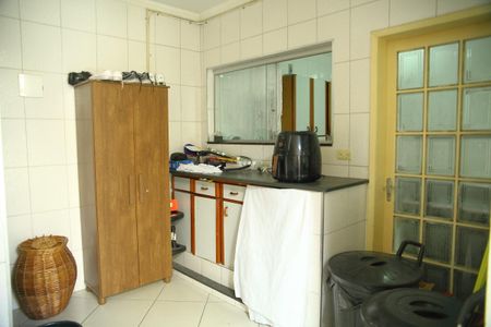 Casa à venda com 150m², 5 quartos e 2 vagasCozinha 