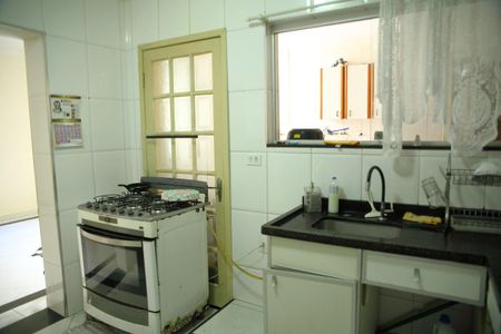 Casa à venda com 150m², 5 quartos e 2 vagasCozinha 