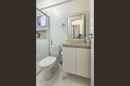 Apartamento para alugar com 70m², 2 quartos e 1 vaga Apartamento para alugar com 70m², 2 quartos e 1 vagaBanheiro da Suíte