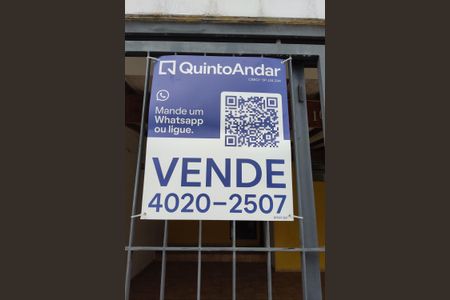 Casa para alugar com 226m², 4 quartos e 3 vagasFachada