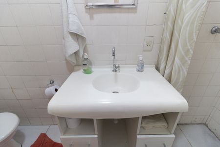 Casa para alugar com 226m², 4 quartos e 3 vagasBanheiro Social 