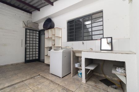 Casa para alugar com 226m², 4 quartos e 3 vagasLavanderia