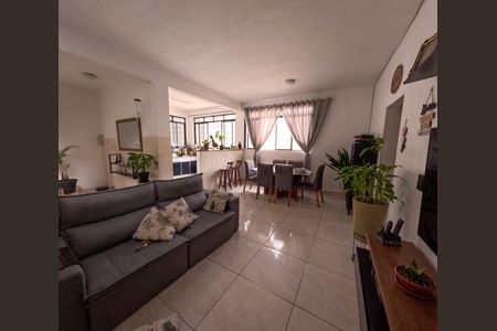 Casa para alugar com 129m², 2 quartos e sem vaga Casa para alugar com 129m², 2 quartos e sem vagaSala