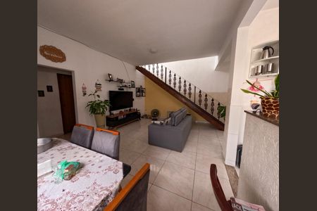 Casa para alugar com 129m², 2 quartos e sem vaga Casa para alugar com 129m², 2 quartos e sem vagaSala