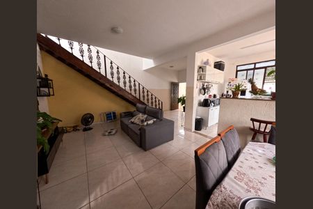 Sala de casa para alugar com 2 quartos, 129m² em Vaz Lobo, Rio de Janeiro