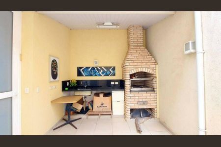 Casa à venda com 3 quartos, 228m² em Educandário, São Paulo