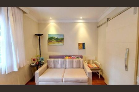 Casa à venda com 3 quartos, 228m² em Educandário, São Paulo