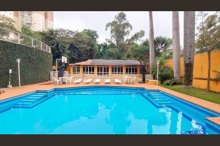 Casa à venda com 3 quartos, 228m² em Educandário, São Paulo