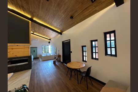 Sala de casa para alugar com 1 quarto, 1212m² em Terras de San Nicolau, Barueri