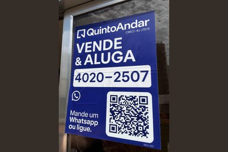 Apartamento para alugar com 70m², 2 quartos e 1 vagaFachada