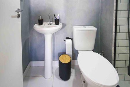 Apartamento para alugar com 34m², 2 quartos e sem vagaBanheiro
