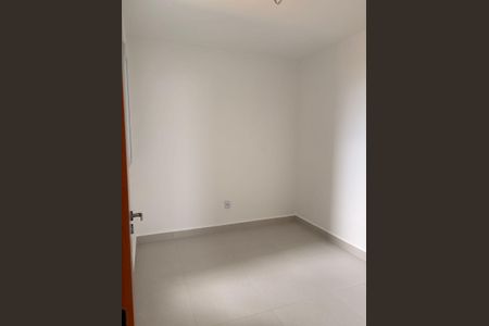 Quarto de apartamento para alugar com 2 quartos, 58m² em Jardim Patricia, Uberlândia