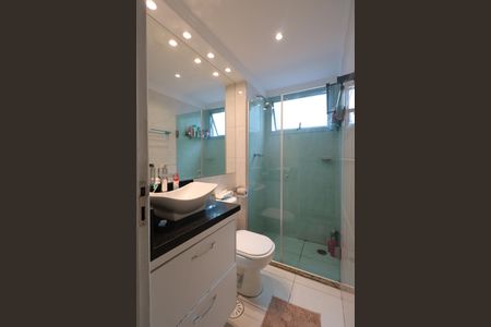 Apartamento à venda com 48m², 2 quartos e 1 vaga Apartamento à venda com 48m², 2 quartos e 1 vagaBanheiro