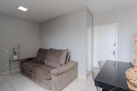 Foto 03 de apartamento à venda com 2 quartos, 47m² em Palmeiras, Belo Horizonte