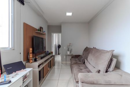 Foto 02 de apartamento à venda com 2 quartos, 47m² em Palmeiras, Belo Horizonte