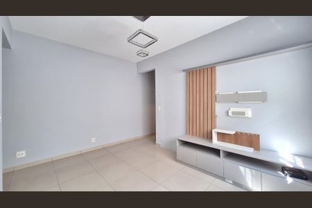 Sala  de casa para alugar com 2 quartos, 125m² em Vila Ipojuca, São Paulo