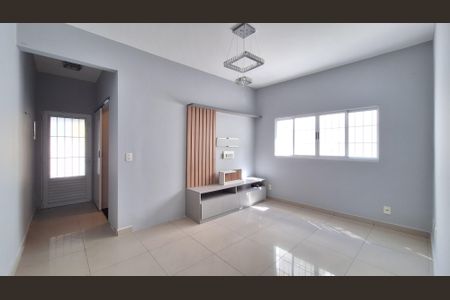 Sala  de casa para alugar com 2 quartos, 125m² em Vila Ipojuca, São Paulo