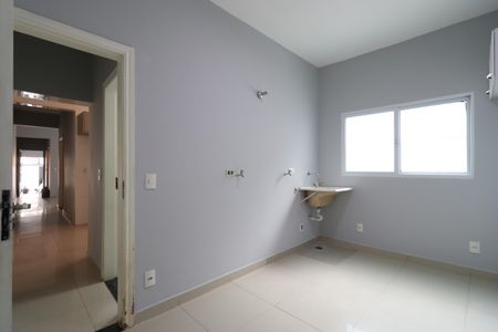 Casa para alugar com 125m², 2 quartos e 1 vagaÁrea de Serviço