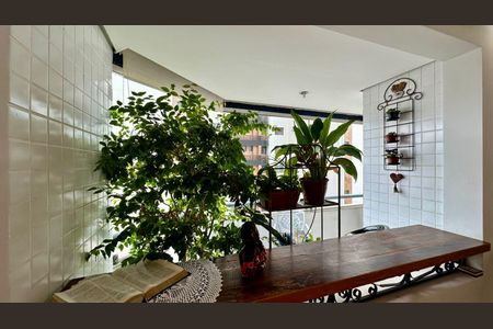 Varanda  de apartamento à venda com 4 quartos, 145m² em Cruzeiro, Belo Horizonte