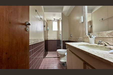 Apartamento à venda com 145m², 4 quartos e 2 vagasBanheiro 