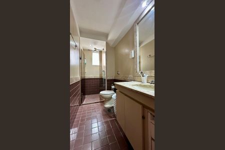 Apartamento à venda com 145m², 4 quartos e 2 vagasBanheiro 