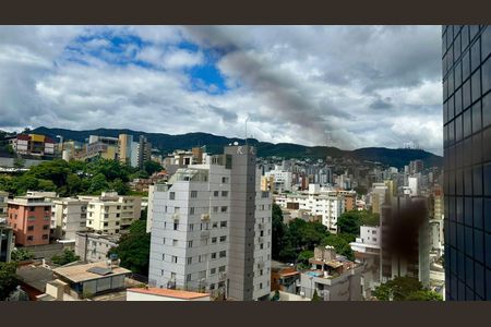 Apartamento à venda com 145m², 4 quartos e 2 vagasVista 