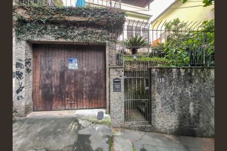 Casa para alugar com 280m², 4 quartos e 1 vagaFachada