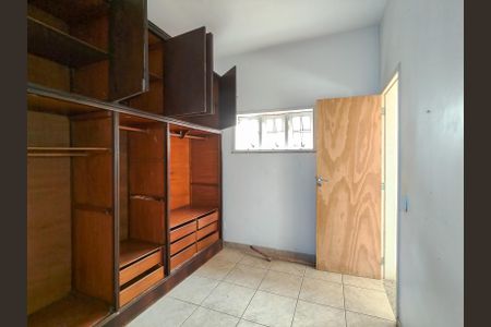 Casa para alugar com 280m², 4 quartos e 1 vagaCloset da suíte