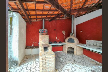 Casa para alugar com 280m², 4 quartos e 1 vagaChurrasqueira