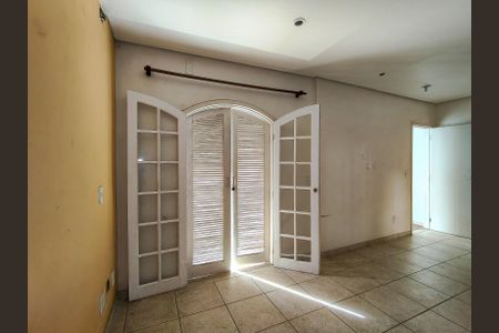 Casa para alugar com 280m², 4 quartos e 1 vagaSuíte