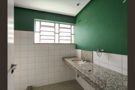 Casa para alugar com 280m², 4 quartos e 1 vagaBanheiro Corredor