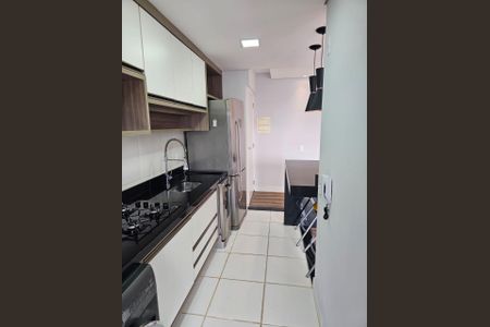 Apartamento à venda com 74m², 3 quartos e 2 vagasFoto 02