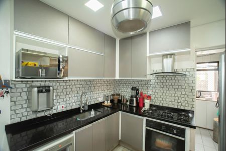 Apartamento à venda com 88m², 3 quartos e 2 vagasCozinha