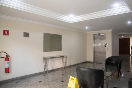 Apartamento à venda com 88m², 3 quartos e 2 vagasHall social