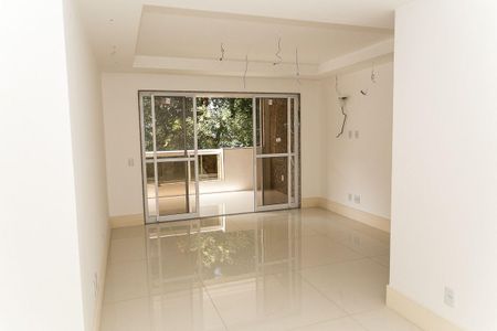 Apartamento à venda com 200m², 4 quartos e 3 vagasSala