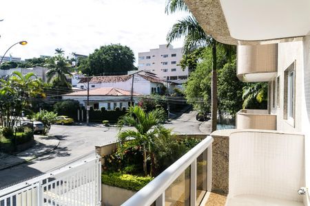 Apartamento à venda com 200m², 4 quartos e 3 vagasVaranda