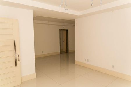 Apartamento à venda com 200m², 4 quartos e 3 vagasSala