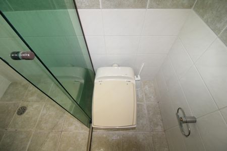 Casa à venda com 207m², 2 quartos e 3 vagasQuarto 2 - Banheiro