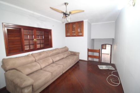 Casa à venda com 207m², 2 quartos e 3 vagasQuarto 2