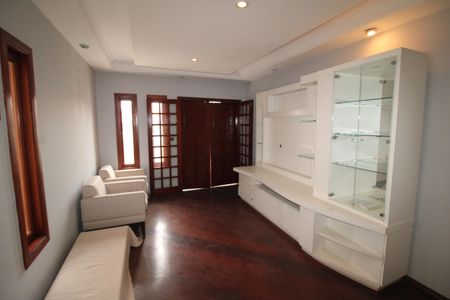 Casa à venda com 207m², 2 quartos e 3 vagasSala